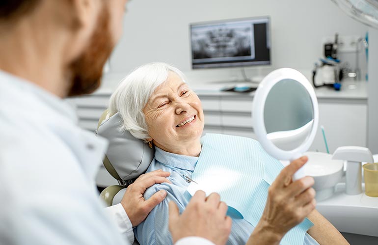 implantes-dentales-cuidados
